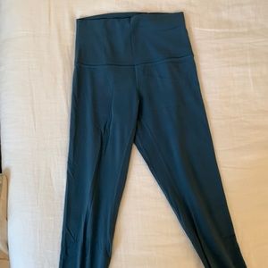 Lululemon align crop